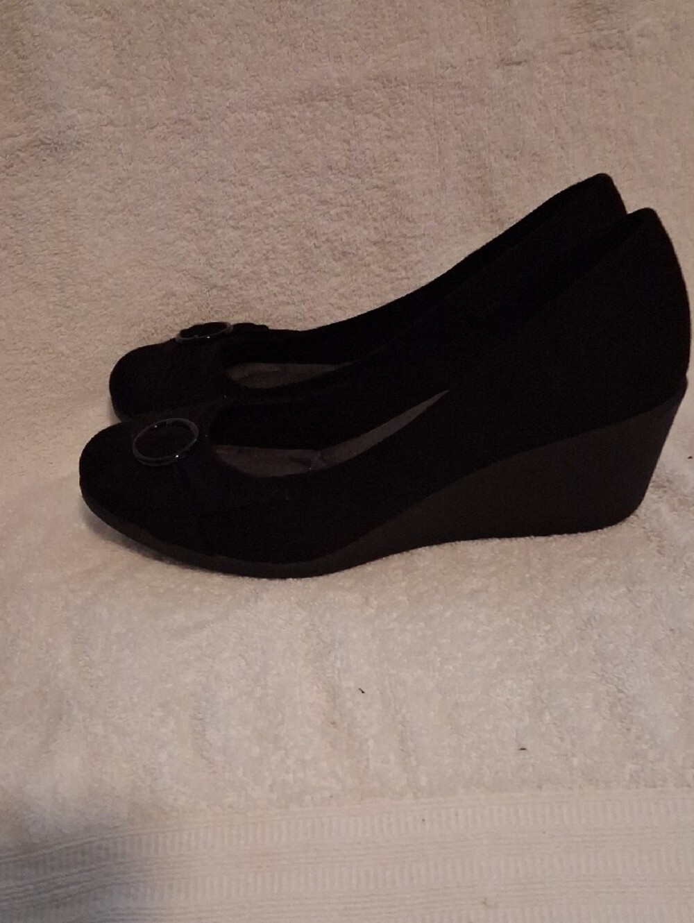 dexflex comfort Black Slip-On Ballet Flats with Decorative Ring - Picture 5 of 11